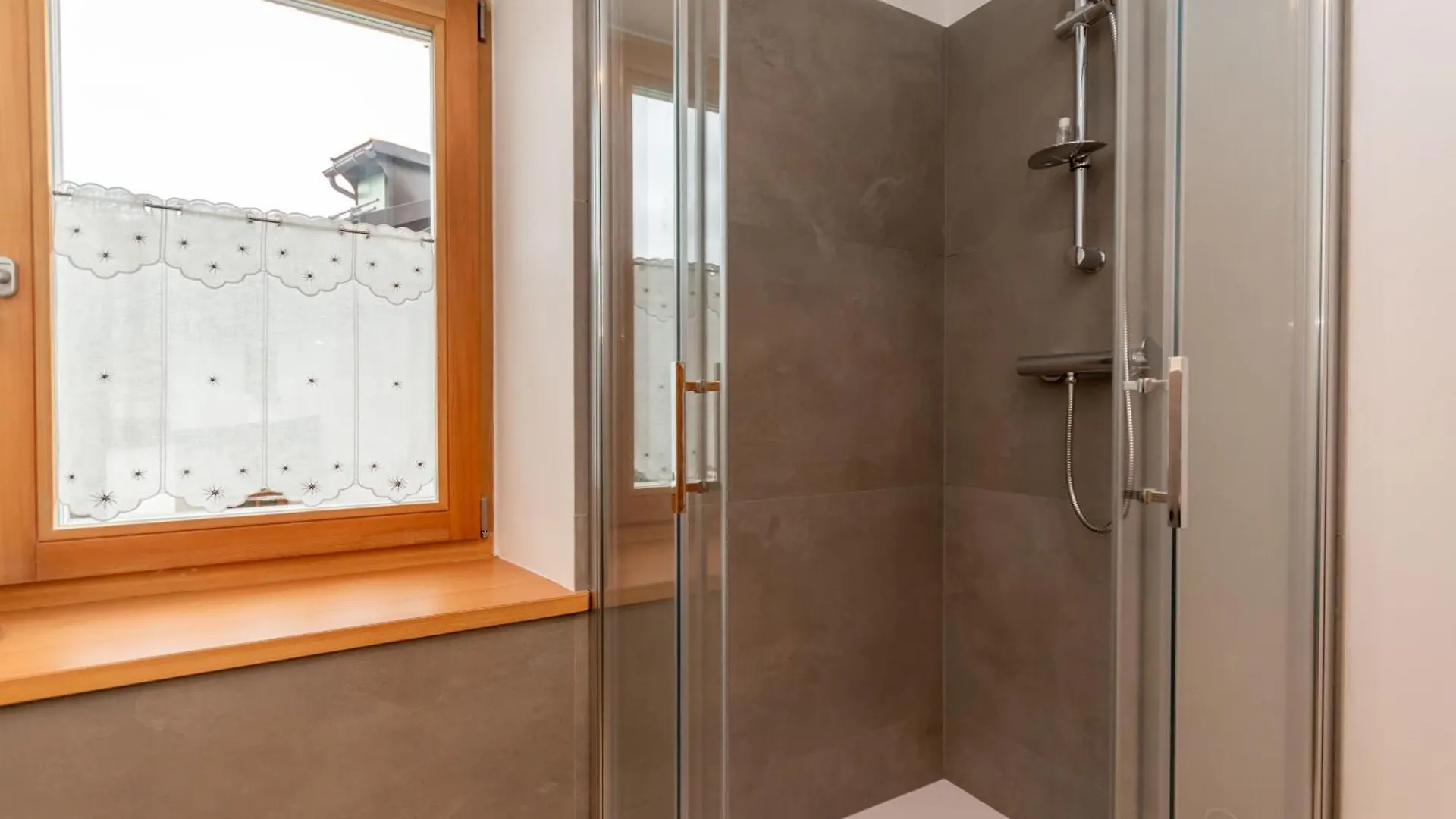 Apartament Ciesa Dela Maestra Rocca Pietore 0*,